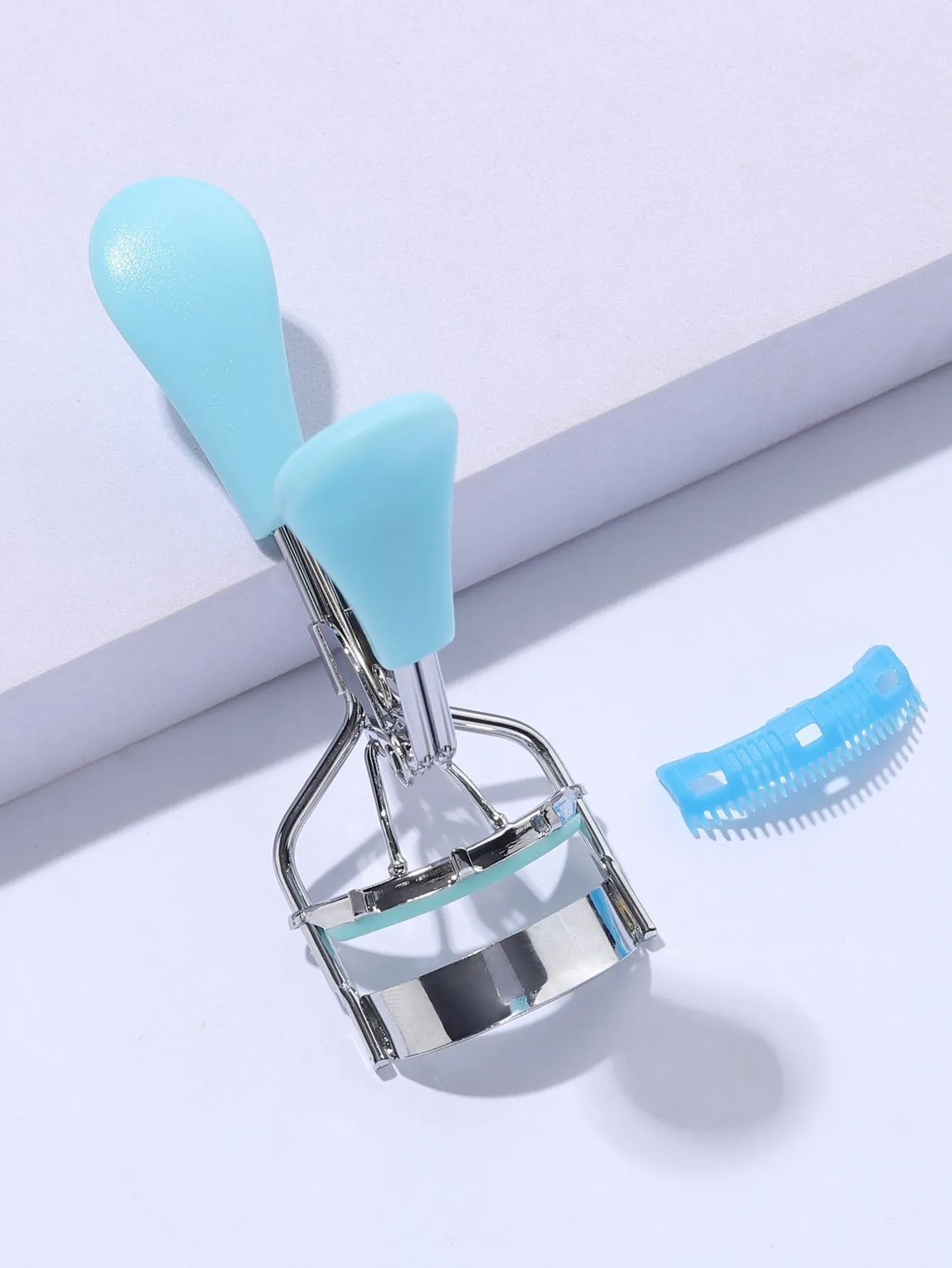 1pc Eyelash Curler With Comb