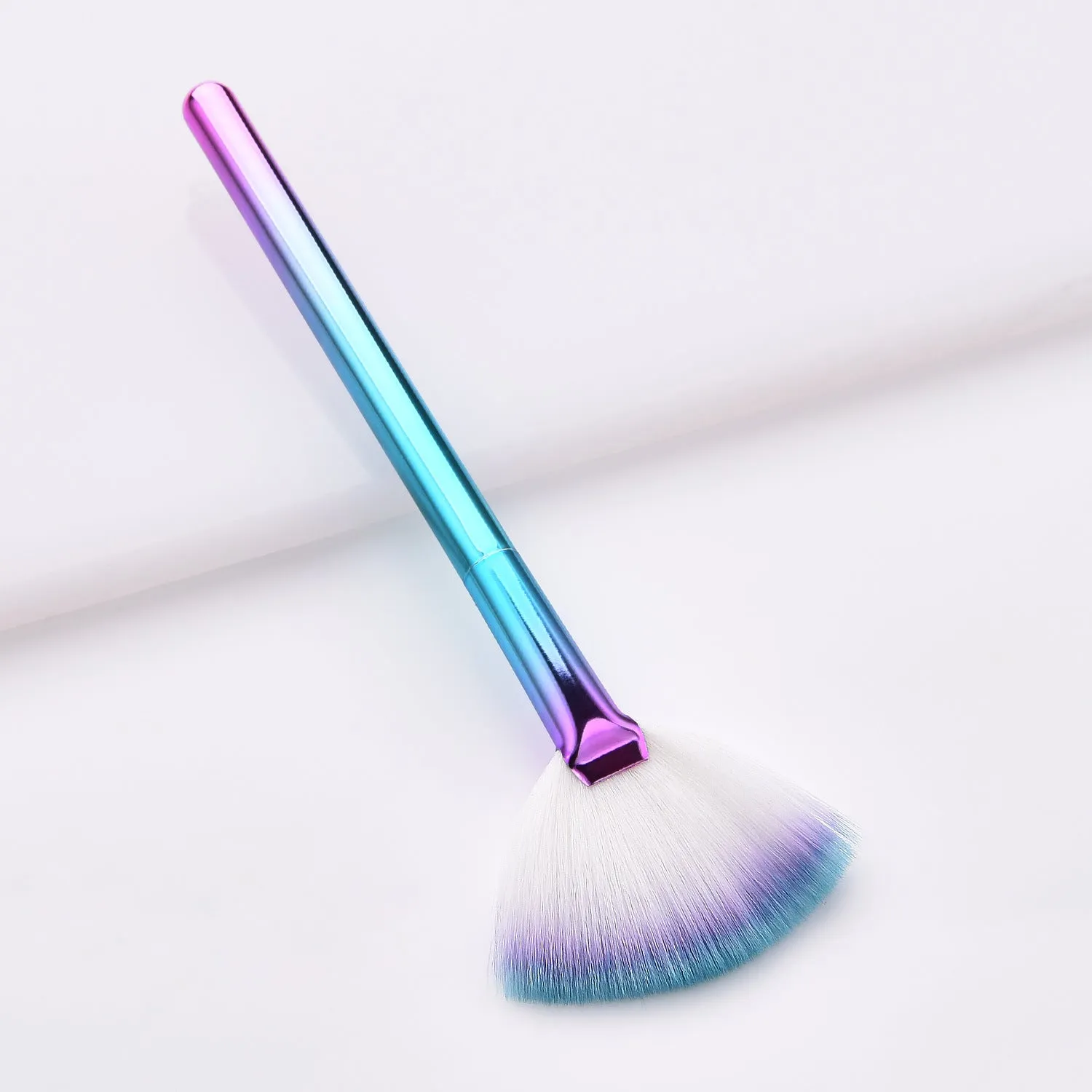 Fan Makeup Brush