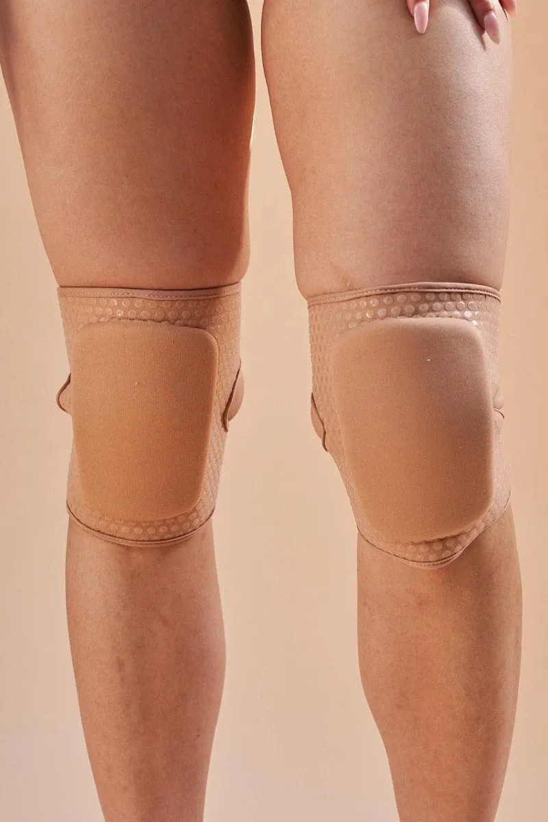 Lunalae Velcro Sticky Grip Kneepads - Sand