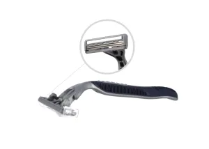 Triple Blade Razor with Lubricating Strip